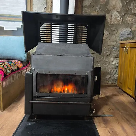 Family Na Krovu Svijeta * Gornji Lukomir