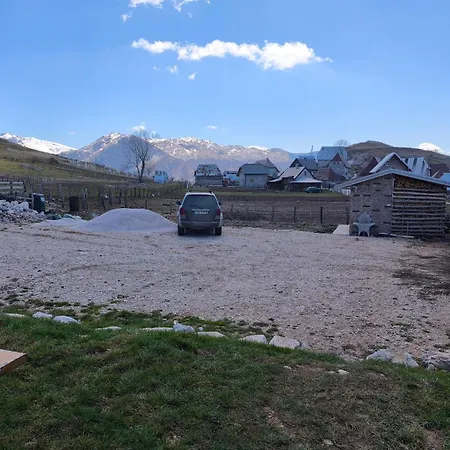 Family Na Krovu Svijeta Apartament *