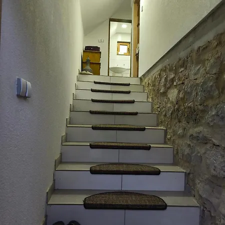 Family Na Krovu Svijeta * Gornji Lukomir